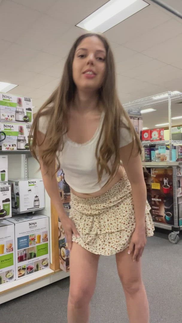 Lily Flowers Xlilyflowersx OnlyFans Grocery Store Porn Video Clip 253850