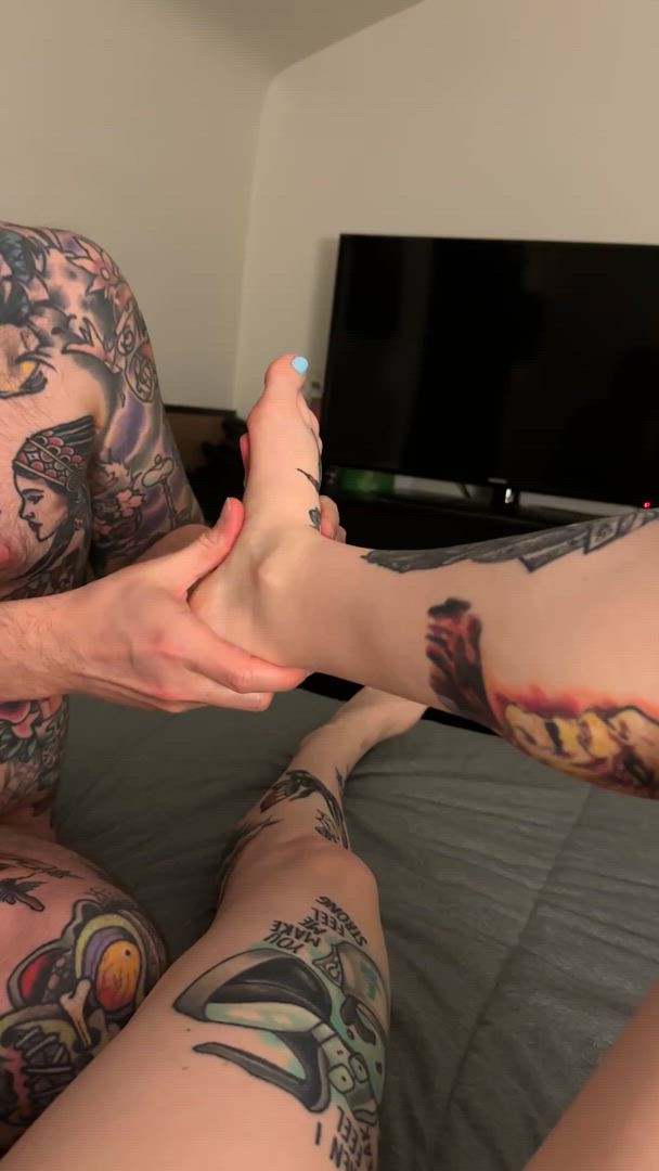 Adventurousdamage Blowmeoandjuliet Onlyfans Foot Porn Video Clip