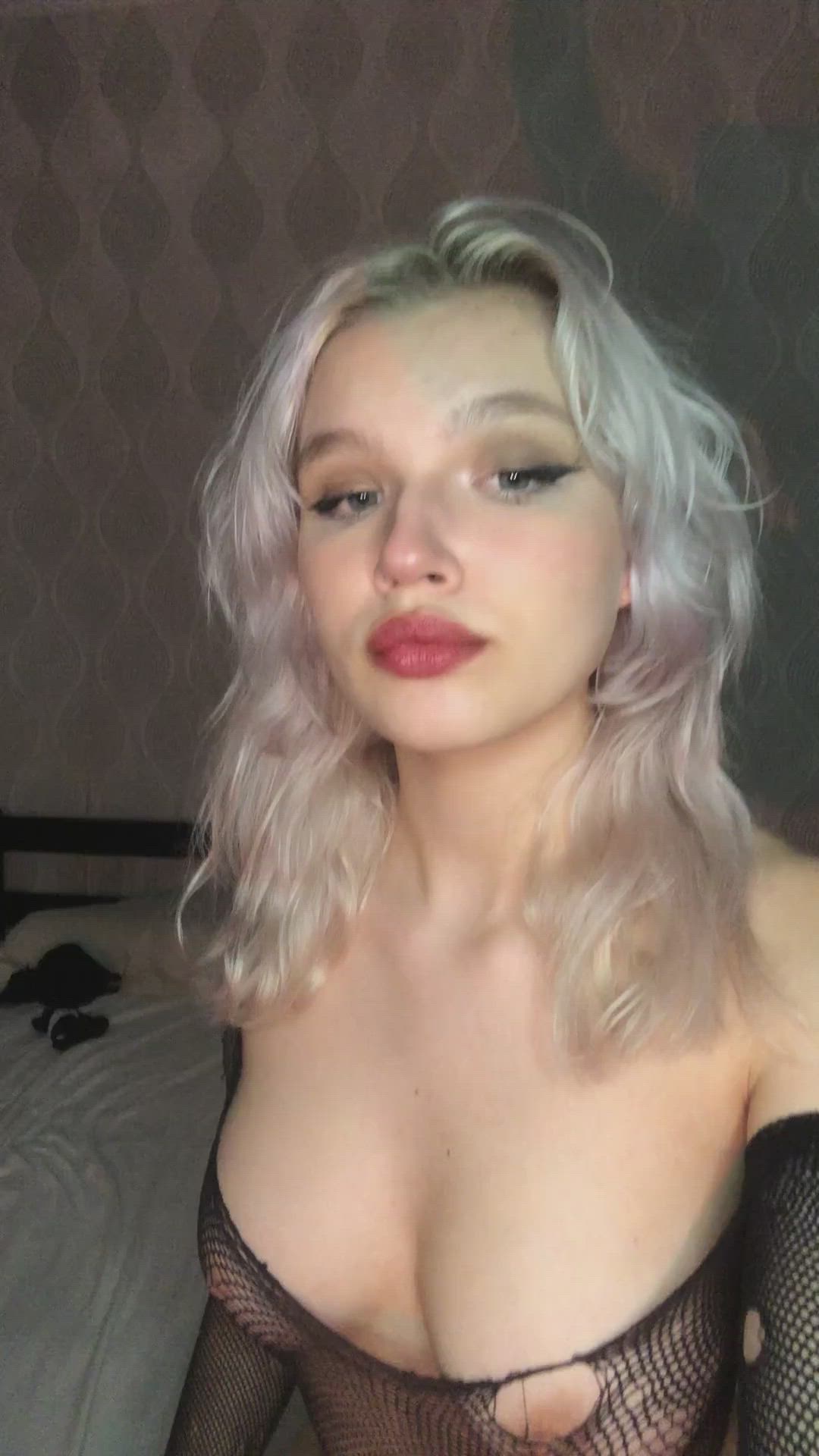 Amateur porn video with onlyfans model alinahardcore <strong>@lustyalina</strong>