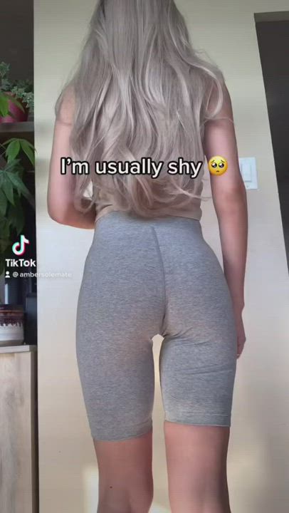 Blonde porn video with onlyfans model Amber <strong>@ambersolemate</strong>