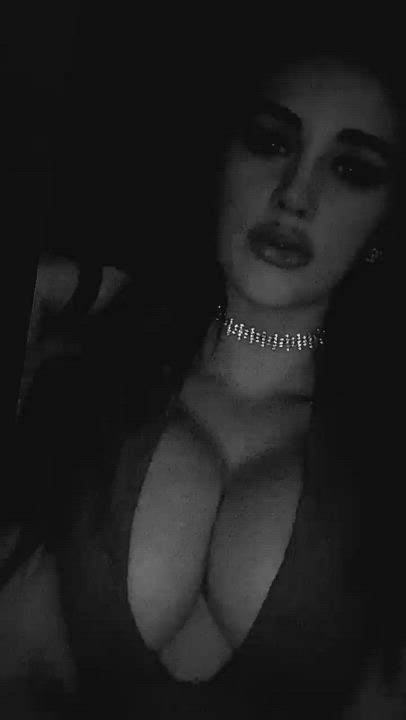 Big Tits porn video with onlyfans model Ambergoeswild <strong>@ambergoeswildd</strong>