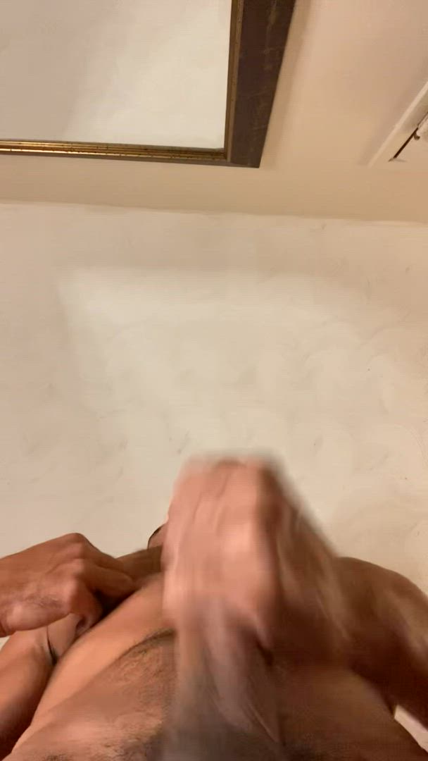 Cumshot porn video with onlyfans model AndreStone <strong>@andres_stones</strong>