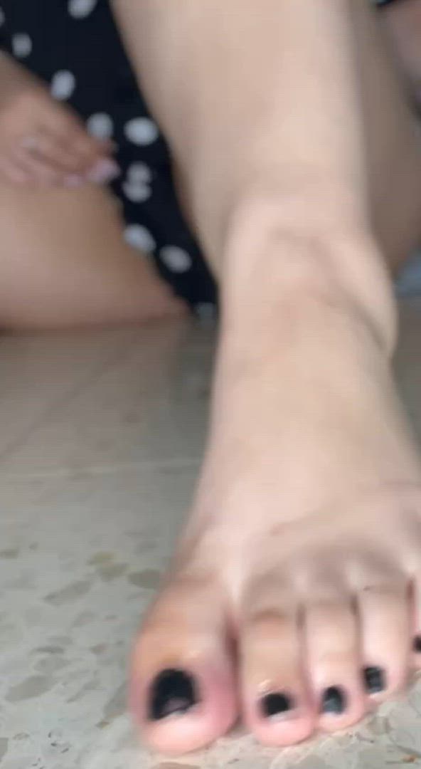 Foot Fetish porn video with onlyfans model angelafeet666 <strong>@angel_of_feet666</strong>