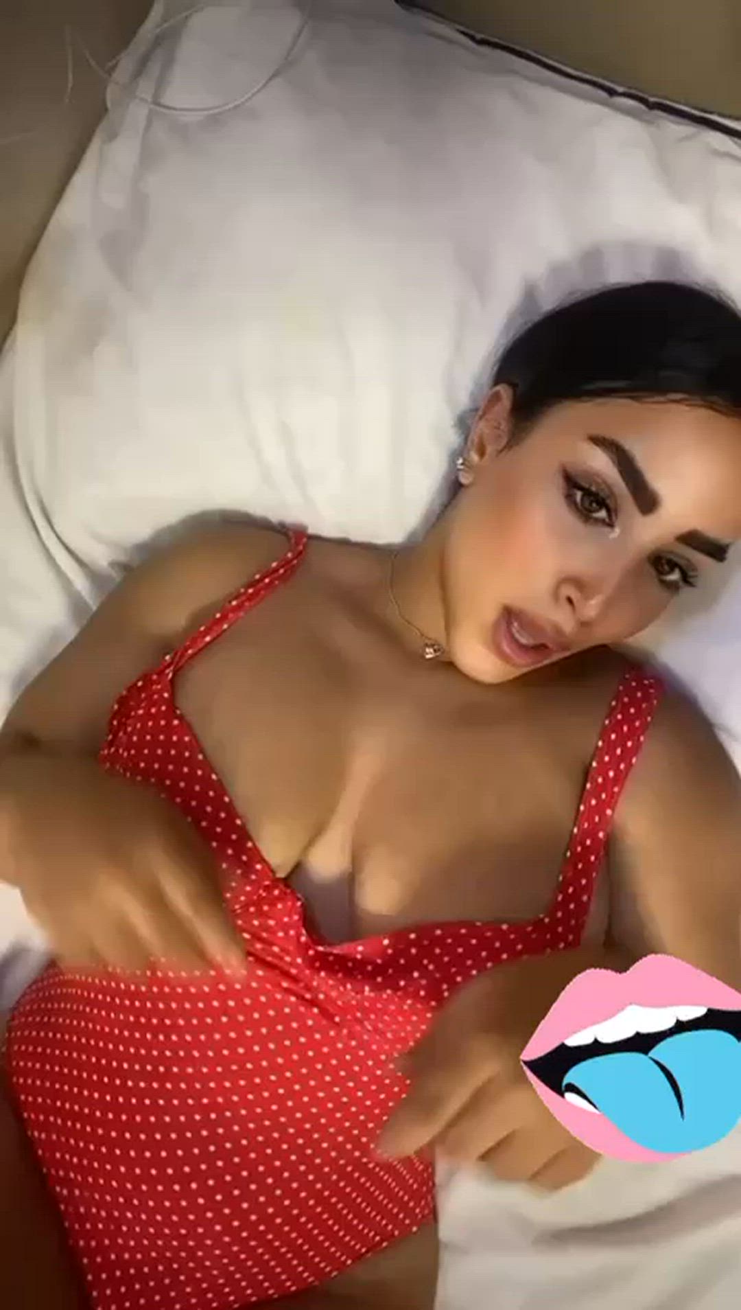 Boobs porn video with onlyfans model arabaaee <strong>@arabaaee</strong>