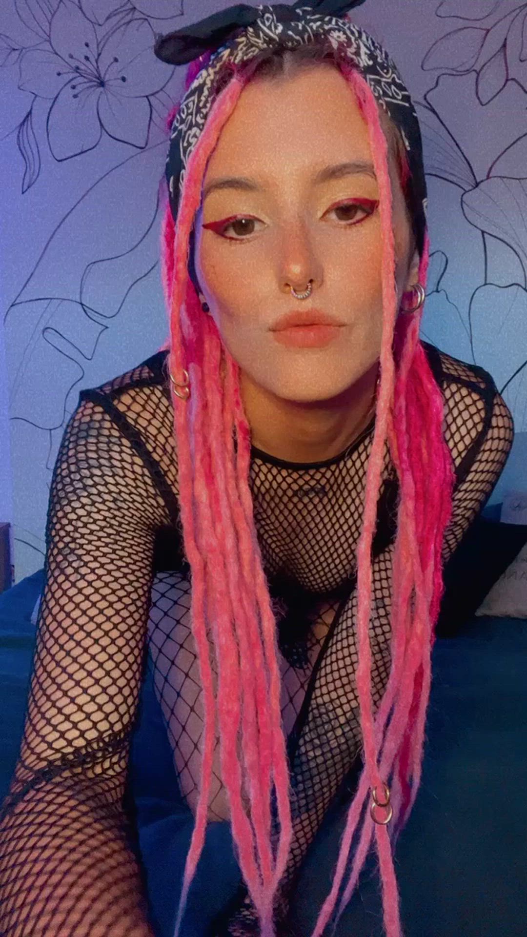 Amateur porn video with onlyfans model Arabella9293 <strong>@poisonheartof</strong>