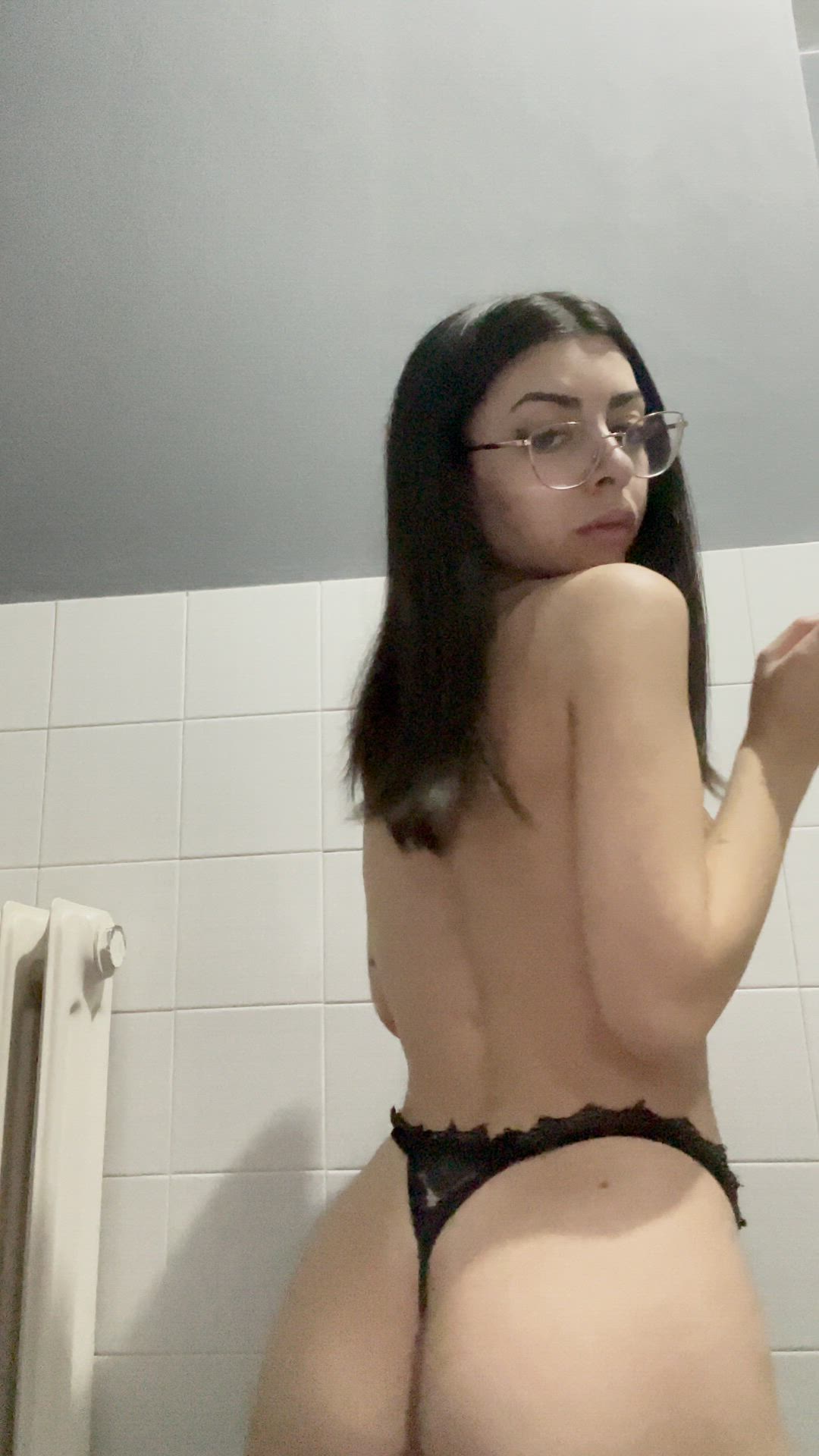 Ass porn video with onlyfans model aria4real <strong>@tiny_aria</strong>