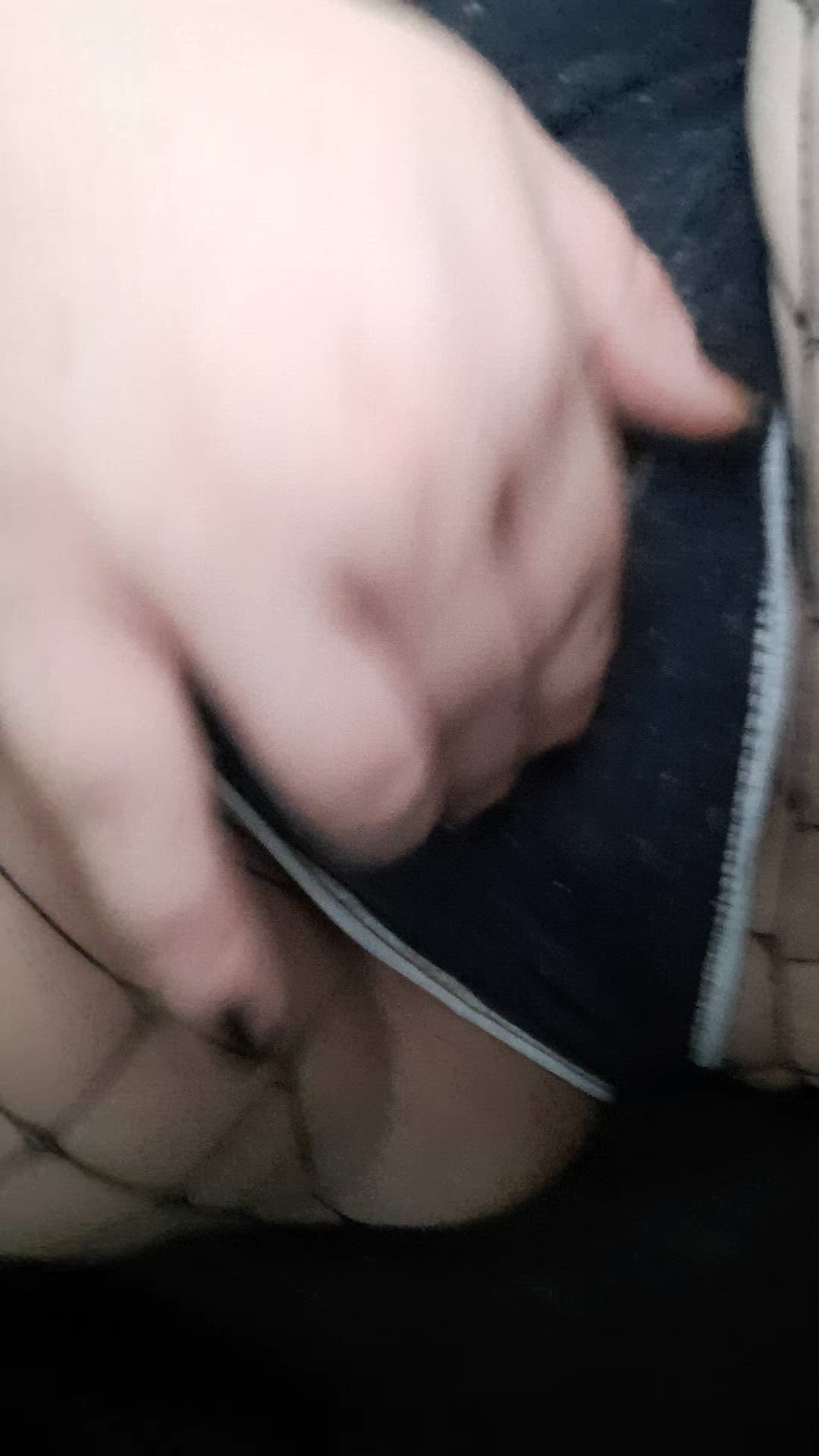 Solo porn video with onlyfans model astralmoon- <strong>@queermoon69</strong>