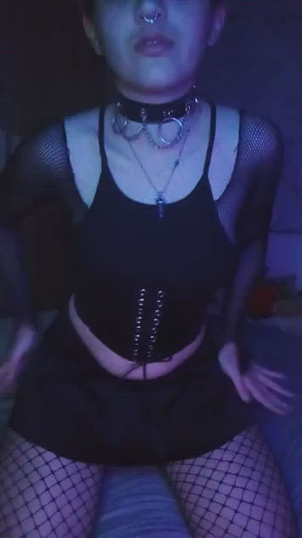 Fishnet porn video with onlyfans model Avalon Creations <strong>@avaloncreations666</strong>