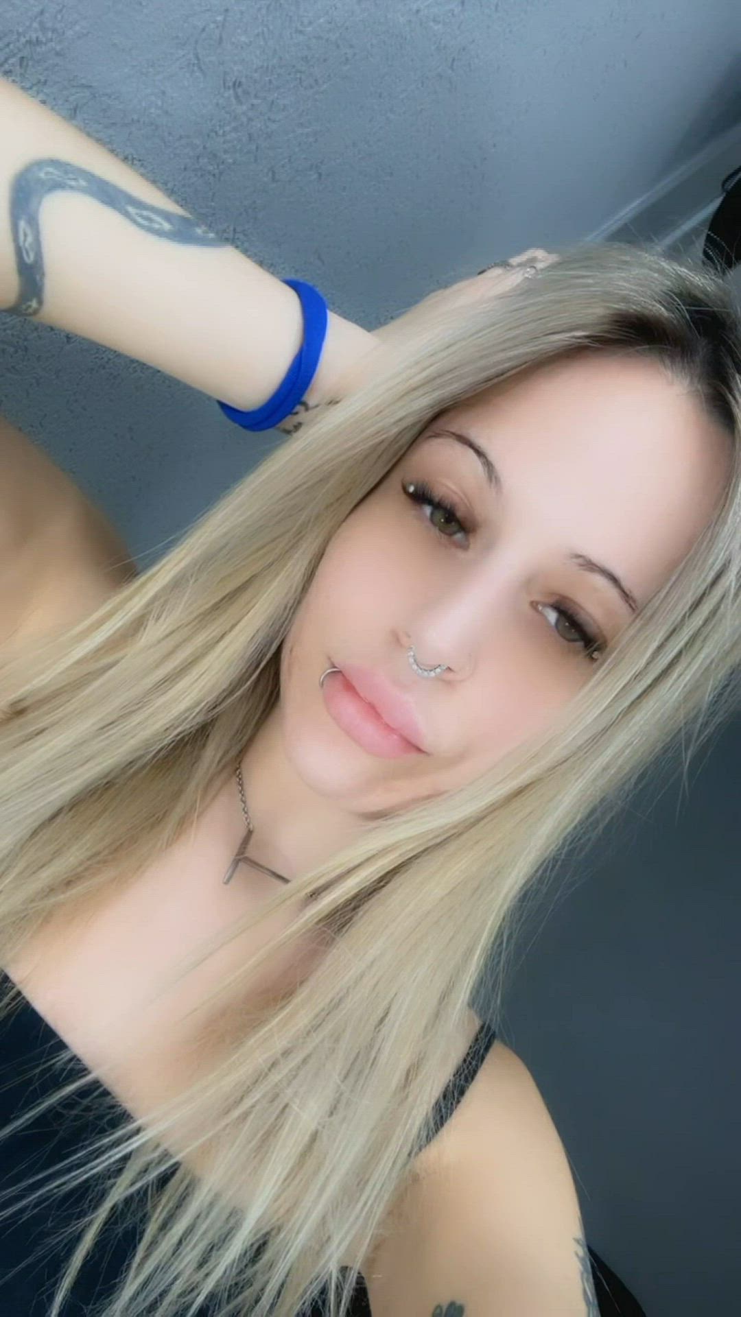 Pussy porn video with onlyfans model Baby princess <strong>@babyprincesxxxx</strong>