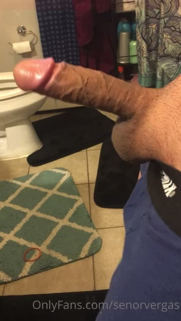 Big Dick porn video with onlyfans model BigDaddyWooWoo <strong>@senorvergas</strong>