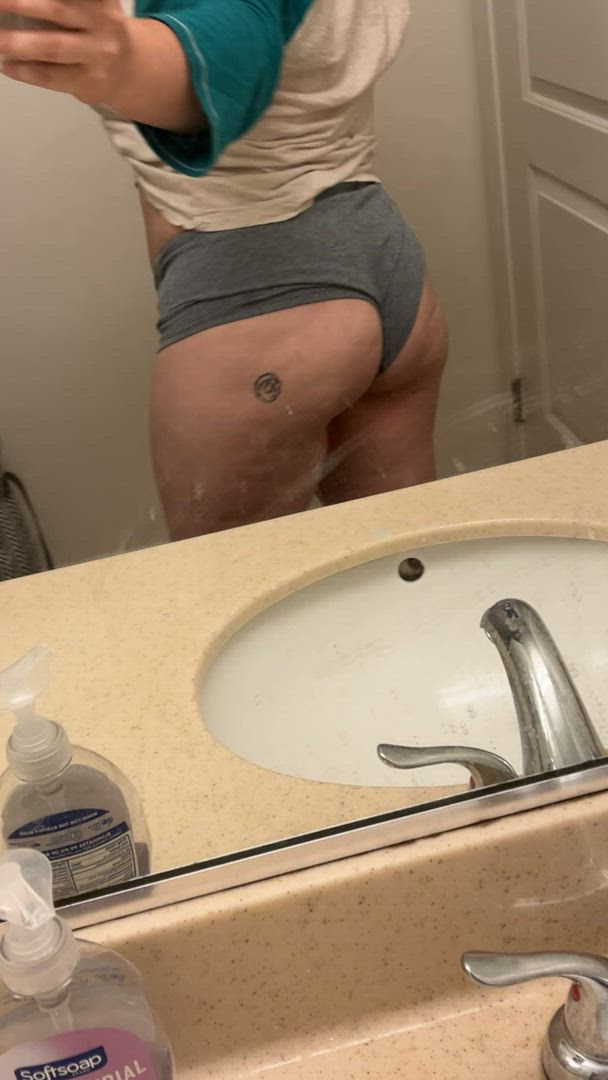 Pawg porn video with onlyfans model brandychubbs <strong>@bigbabebrandy</strong>