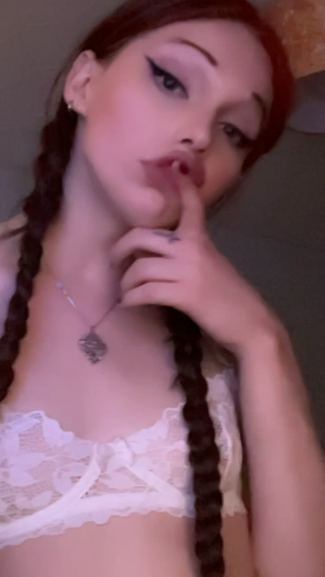 NSFW porn video with onlyfans model bumblebea98 <strong>@el_bea123</strong>