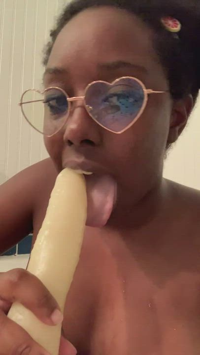 Deepthroat porn video with onlyfans model Bunny Cocoa <strong>@bunnycocoa</strong>