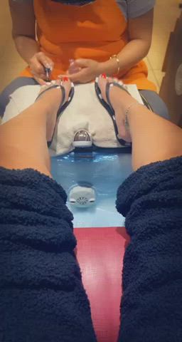 Feet porn video with onlyfans model butterflyfootsie <strong>@butterflyfootsie21</strong>