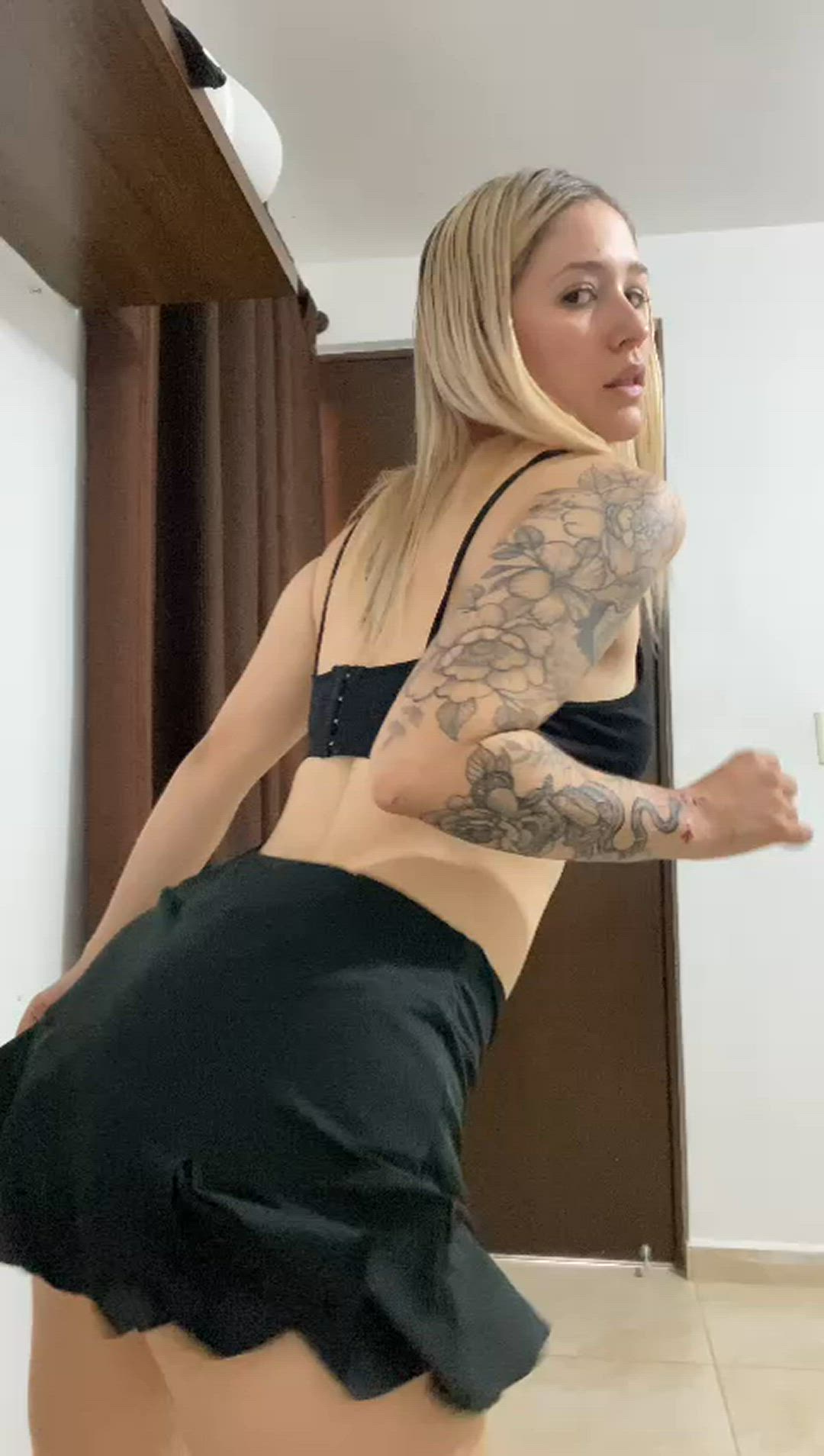 Ass porn video with onlyfans model Camil0530 <strong>@camil0530</strong>