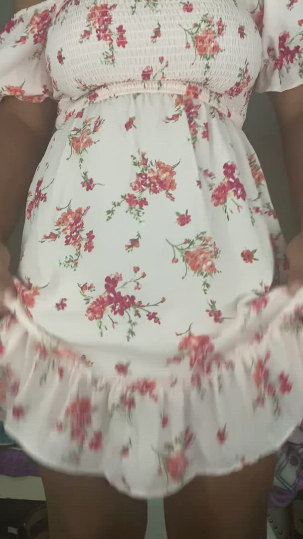 Dress porn video with onlyfans model carameldelight <strong>@carameldelight418</strong>