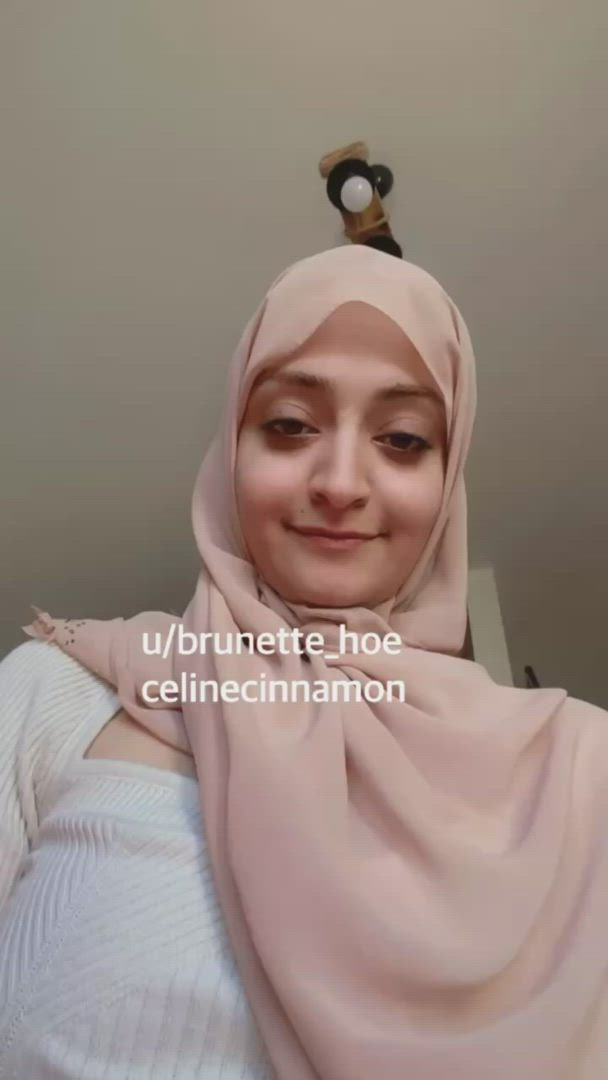 Hijab porn video with onlyfans model Celine <strong>@celinecinnamon</strong>
