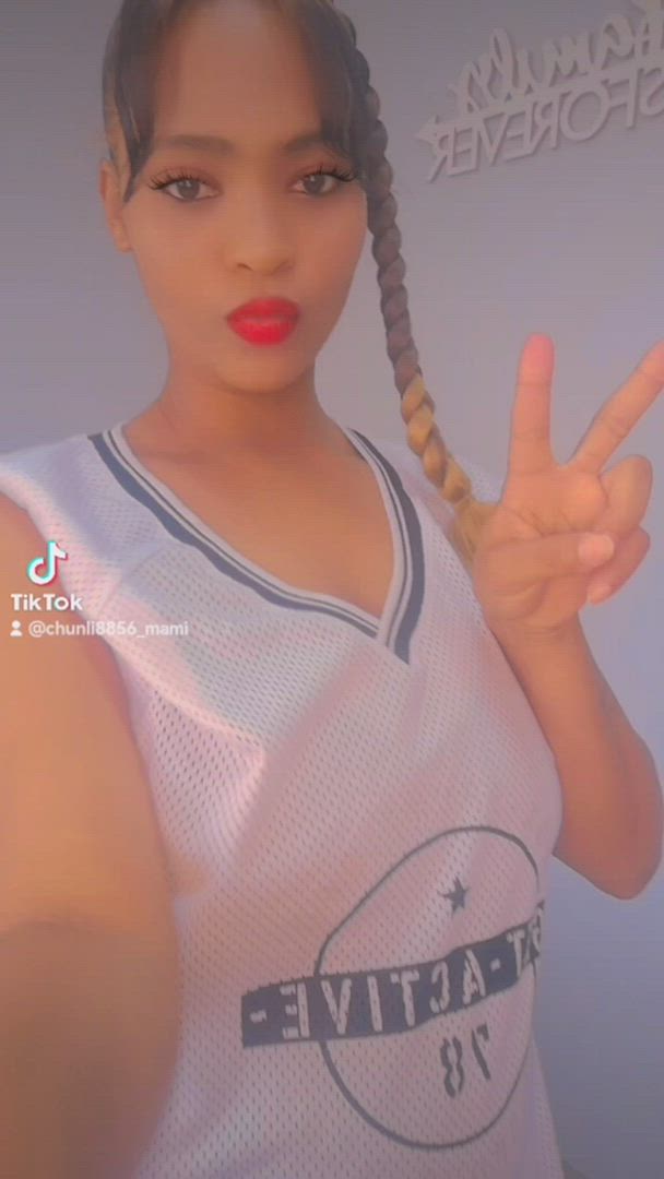 Cute porn video with onlyfans model chunli8856 <strong>@chun-li8856</strong>