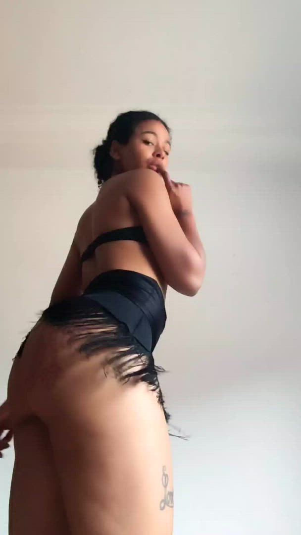Amateur porn video with onlyfans model cleopathra <strong>@yourcleopathra</strong>