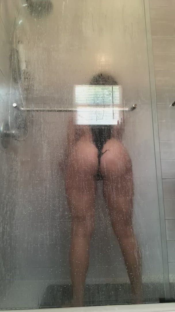 Shower porn video with onlyfans model Cremepeach? <strong>@cremepeach</strong>