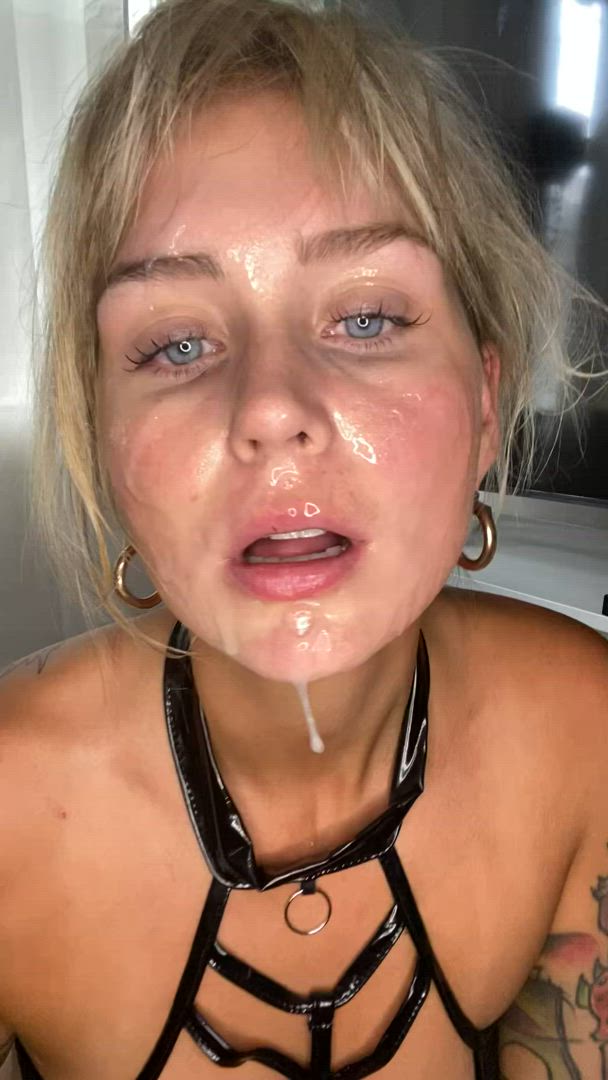 Cumshot porn video with onlyfans model dahliaray <strong>@dahlia_ray</strong>