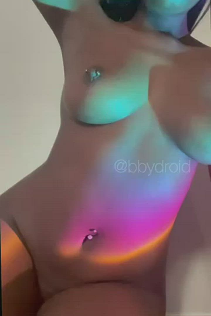 Tits porn video with onlyfans model Dee <strong>@bbydroid</strong>