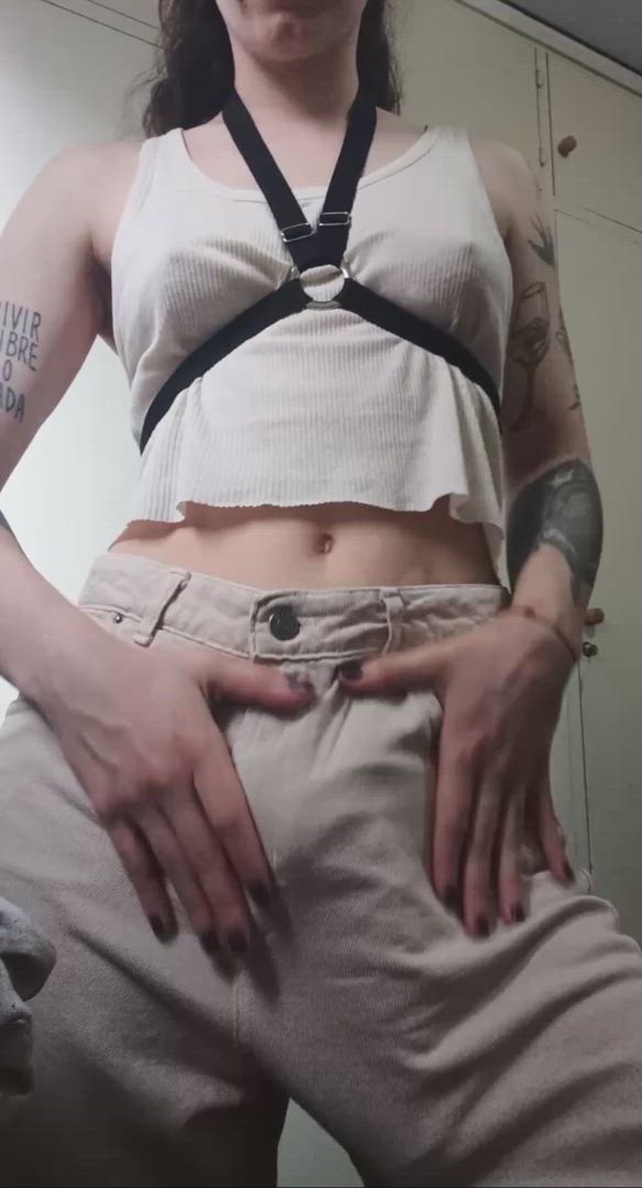 Strap On porn video with onlyfans model eimorr <strong>@eimor97</strong>