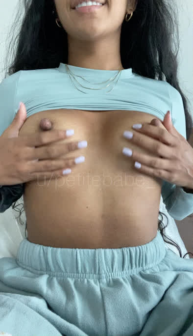 Tits porn video with onlyfans model Ella <strong>@petitebabexo</strong>