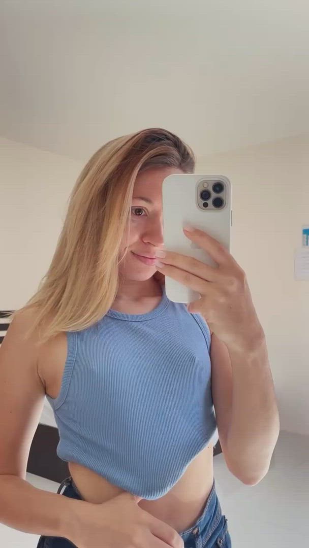 Blonde porn video with onlyfans model ellcrysee <strong>@ellcrys</strong>