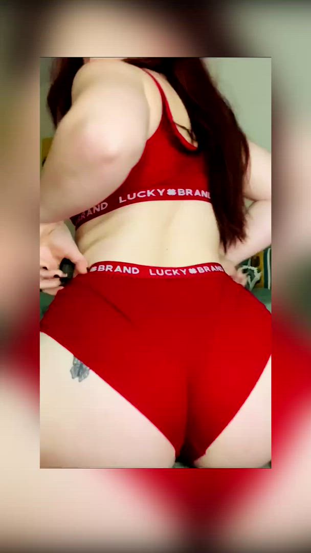 Ass porn video with onlyfans model ember_sweets <strong>@embersweets</strong>