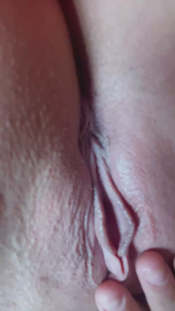 Clit porn video with onlyfans model emmagreys <strong>@emmagreyss</strong>