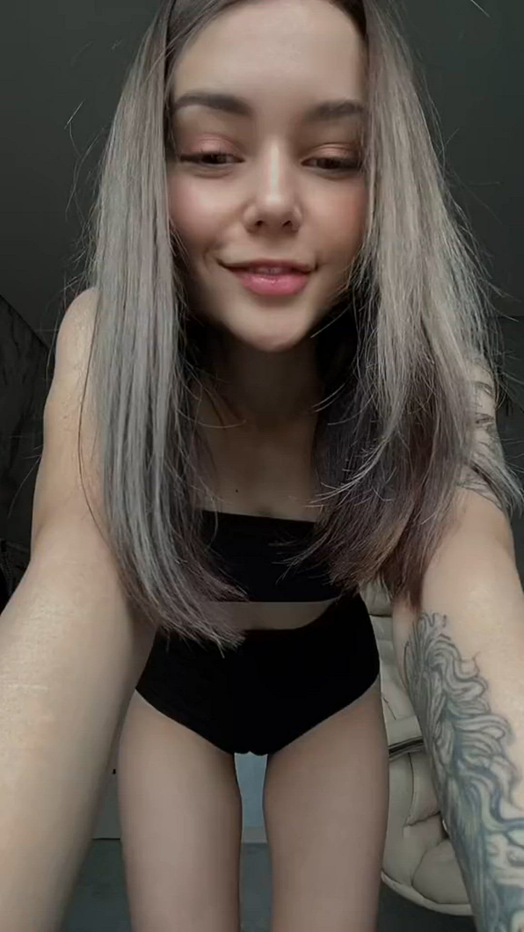 Cute porn video with onlyfans model Eva_oopsy <strong>@oooopsfree</strong>