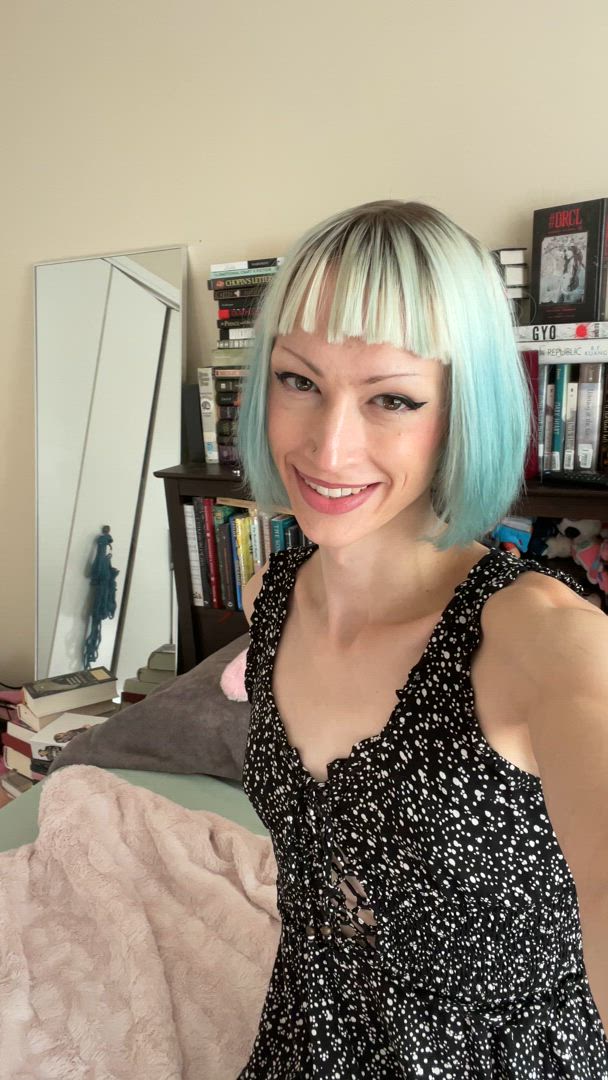 Trans porn video with onlyfans model fairieglosss <strong>@fairiegloss</strong>