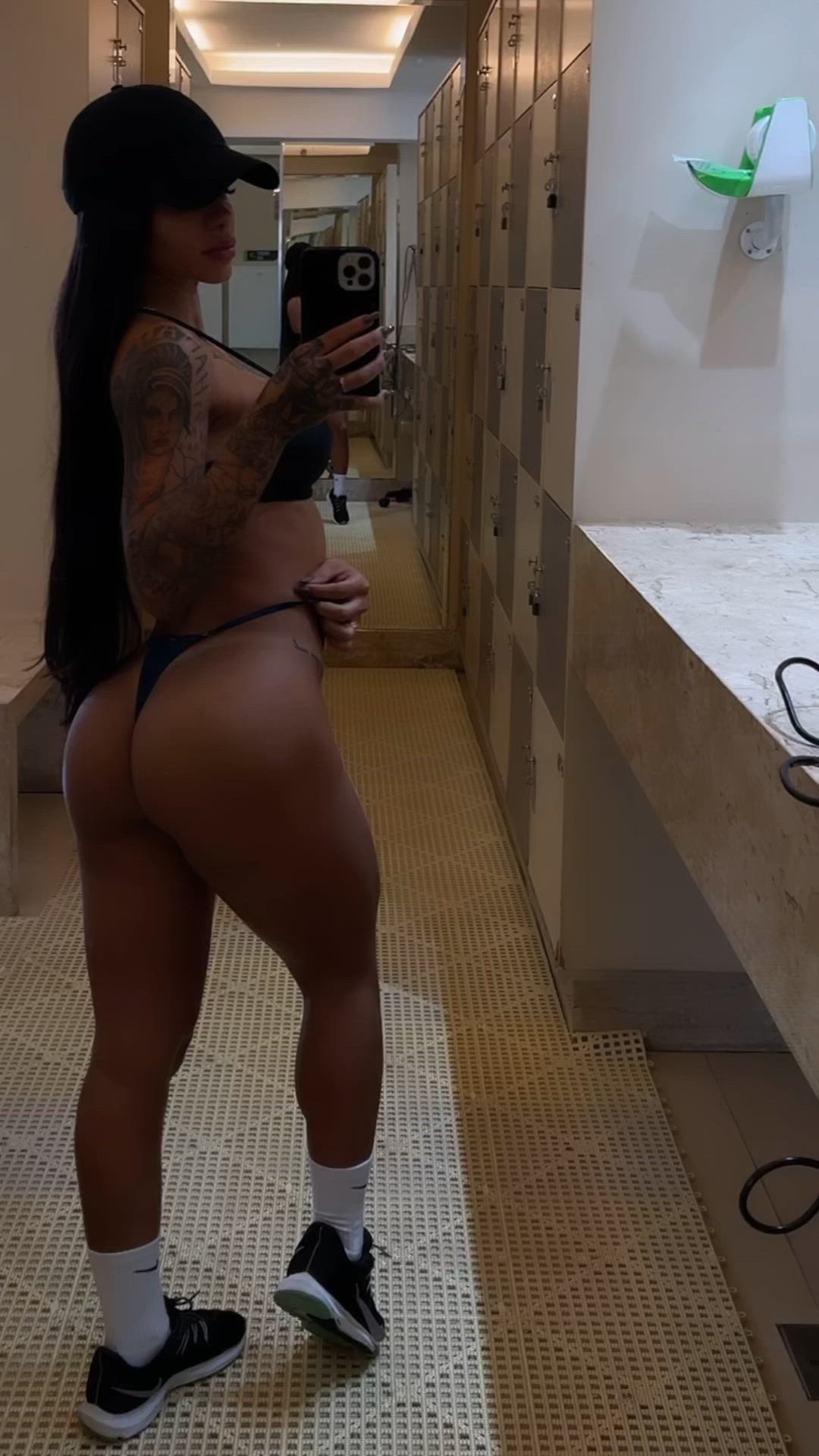 Ass porn video with onlyfans model foxyfit <strong>@foxyxfit</strong>