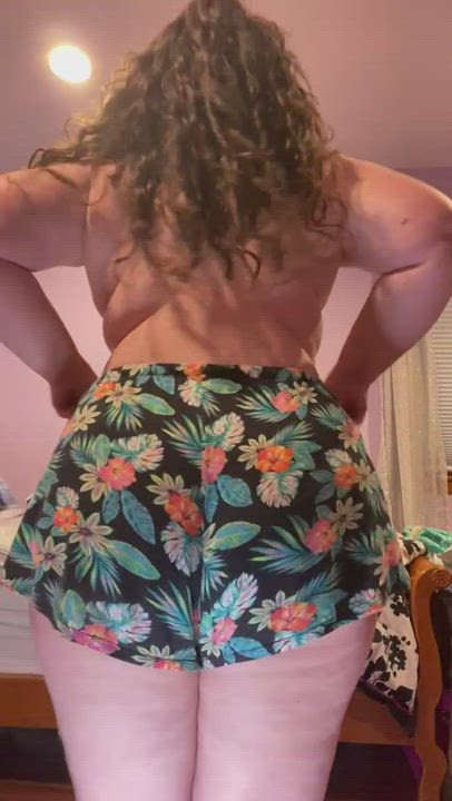 Ass Clapping porn video with onlyfans model gingersnap6940 <strong>@gingersnap69400</strong>