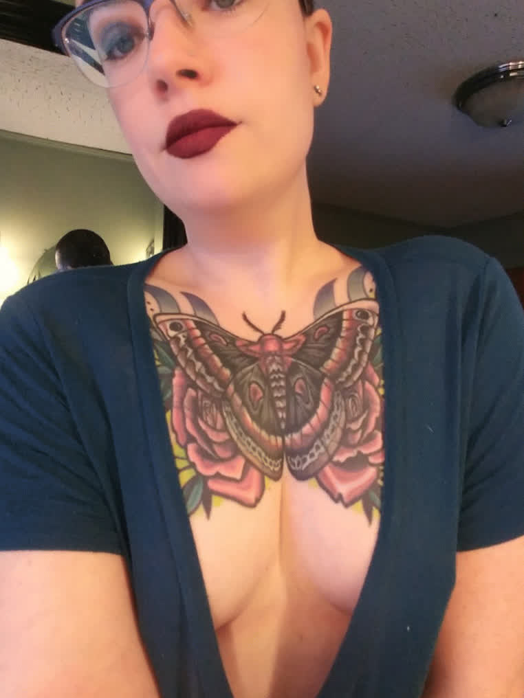 Boobs porn video with onlyfans model gothgirljayne <strong>@jaynedrew</strong>