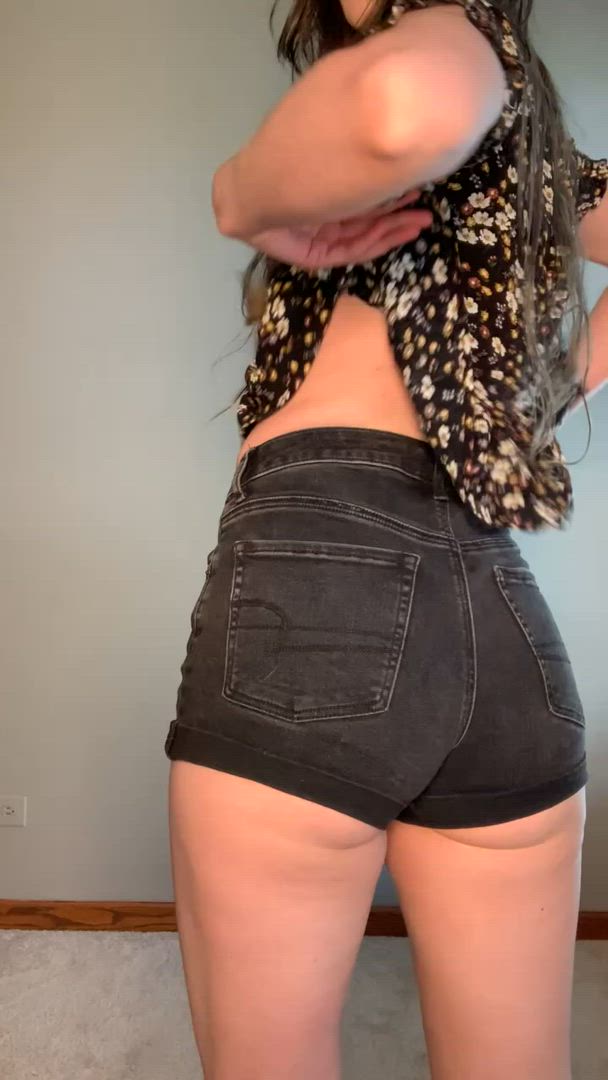 Amateur porn video with onlyfans model heidipickles <strong>@heidipickles</strong>