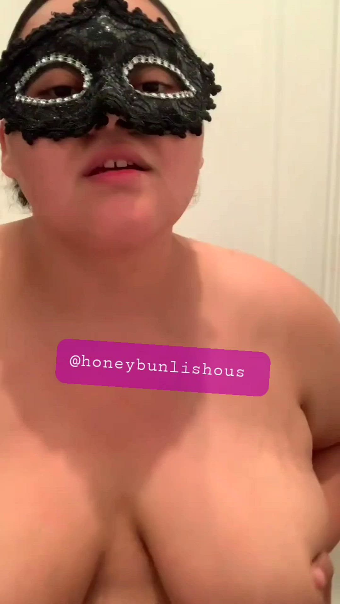 Big Tits porn video with onlyfans model honeybunlishous <strong>@honeybunlishous</strong>