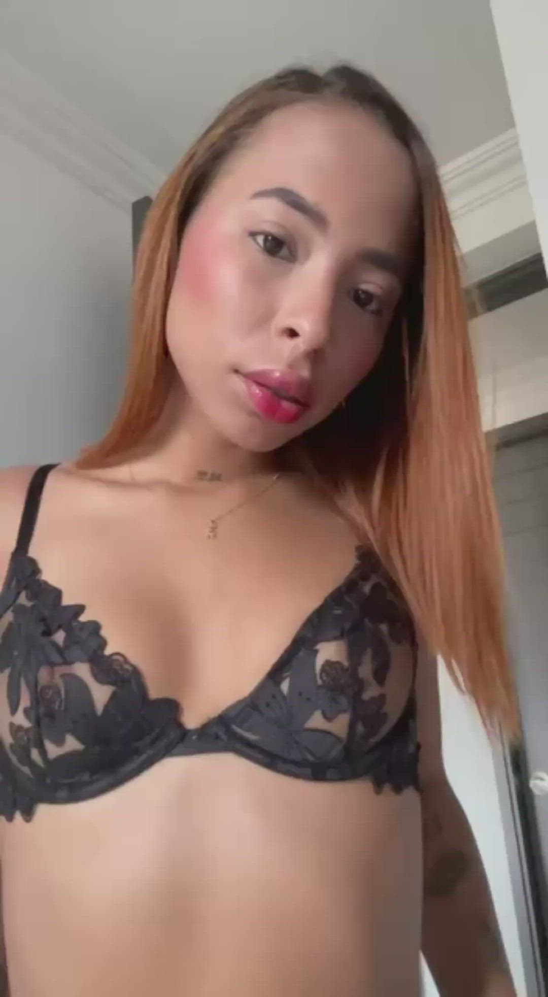 Bra porn video with onlyfans model IsabelCristina <strong>@isabel-cristina</strong>