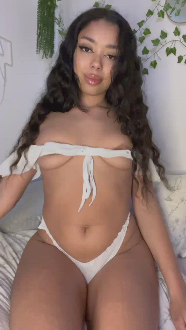 Tits porn video with onlyfans model Karlah Green <strong>@karlahgreen</strong>