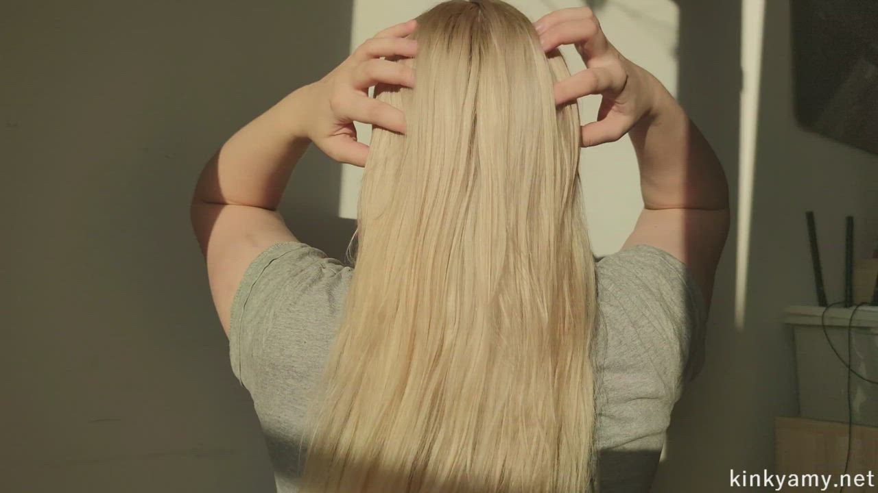 Blonde porn video with onlyfans model KinkyAmyy <strong>@kinky_amy</strong>
