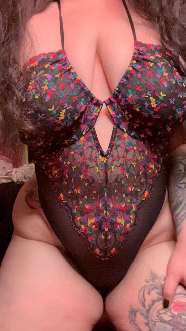 Big Tits porn video with onlyfans model kirbymouthful <strong>@chrispcat</strong>
