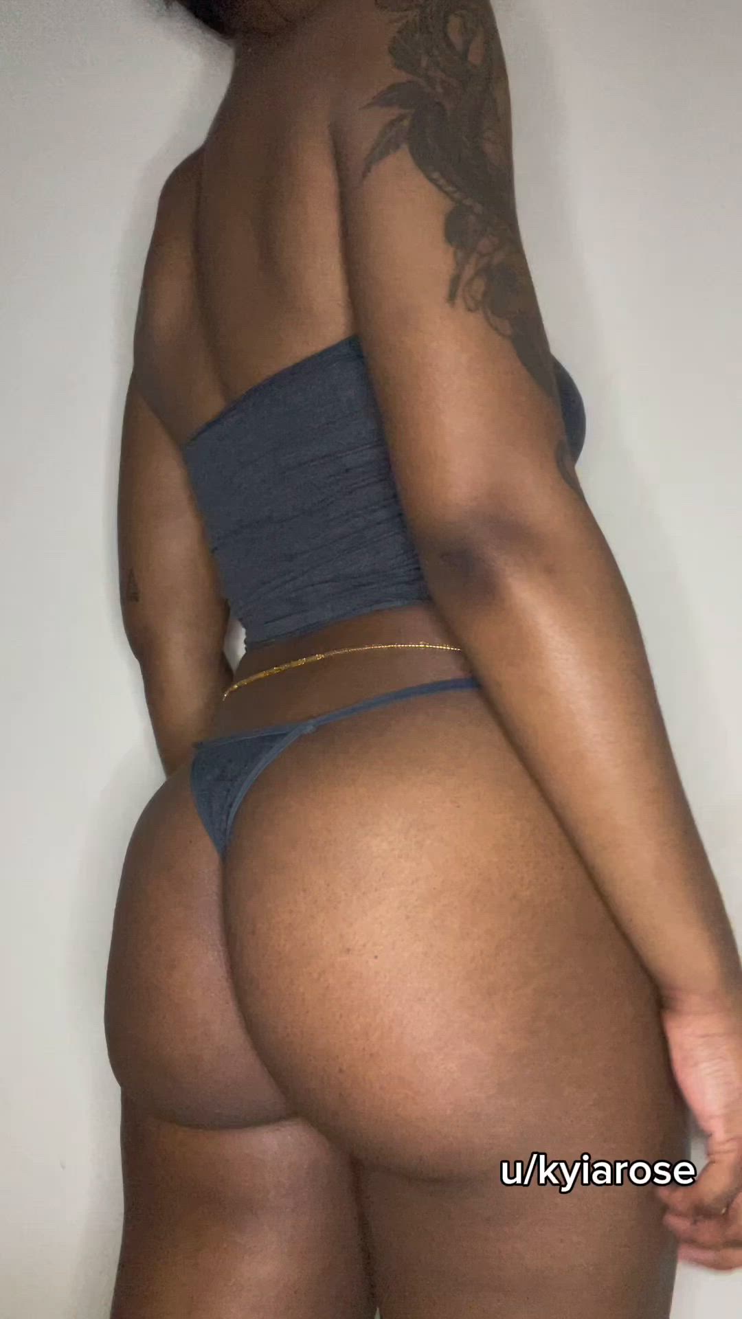Ass porn video with onlyfans model kyia 🌸 <strong>@kyiarose</strong>