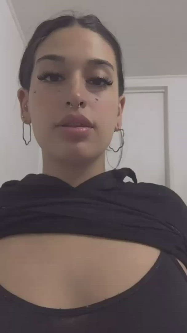 OnlyFans porn video with onlyfans model latinalov3 <strong>@l4tinalove</strong>
