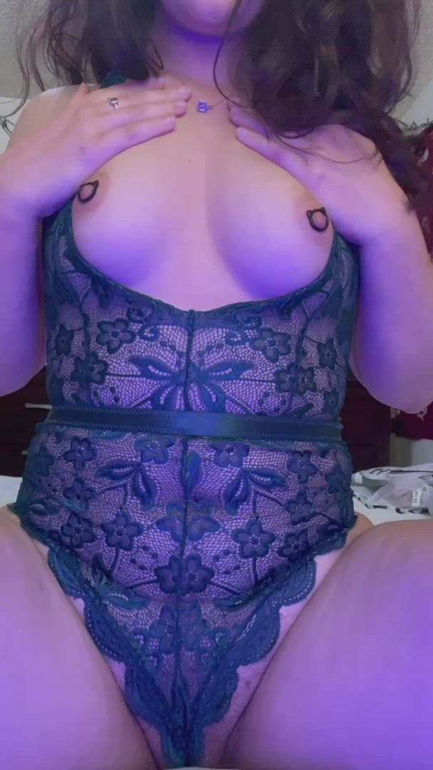 Tits porn video with onlyfans model lilianavess69 <strong>@liliana_v</strong>