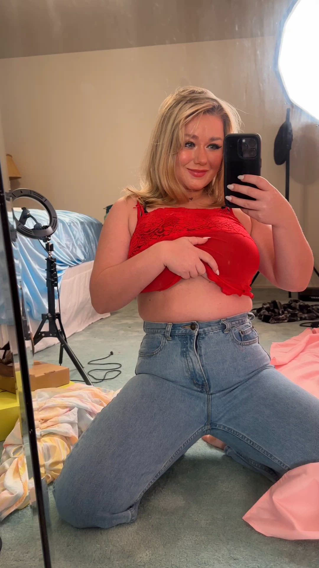 Big Tits porn video with onlyfans model Lillie007 <strong>@lillie007</strong>