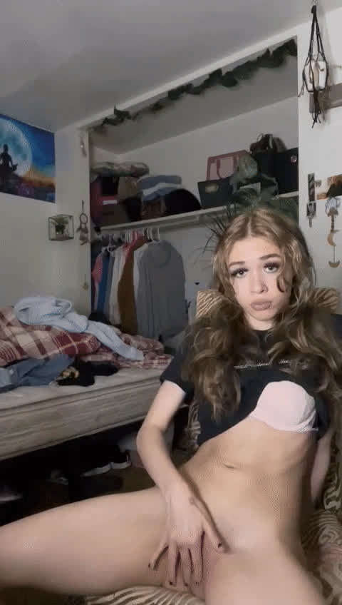 18 Years Old porn video with onlyfans model lilypopz <strong>@lilypopz</strong>