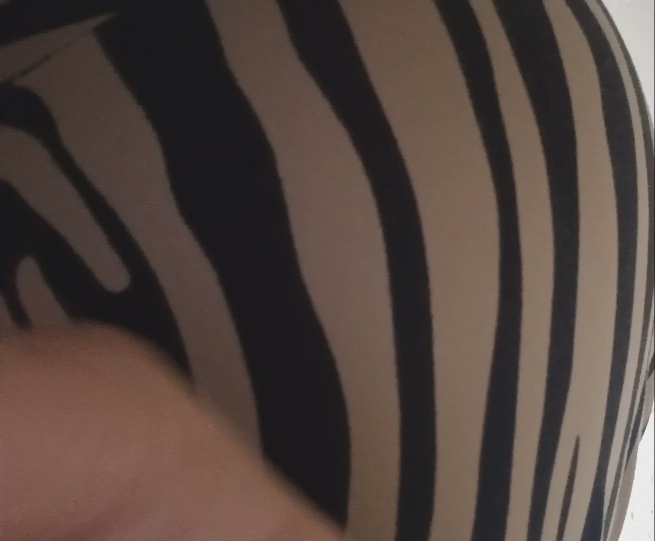 Fart porn video with onlyfans model limlorena <strong>@pandorafetishlover</strong>