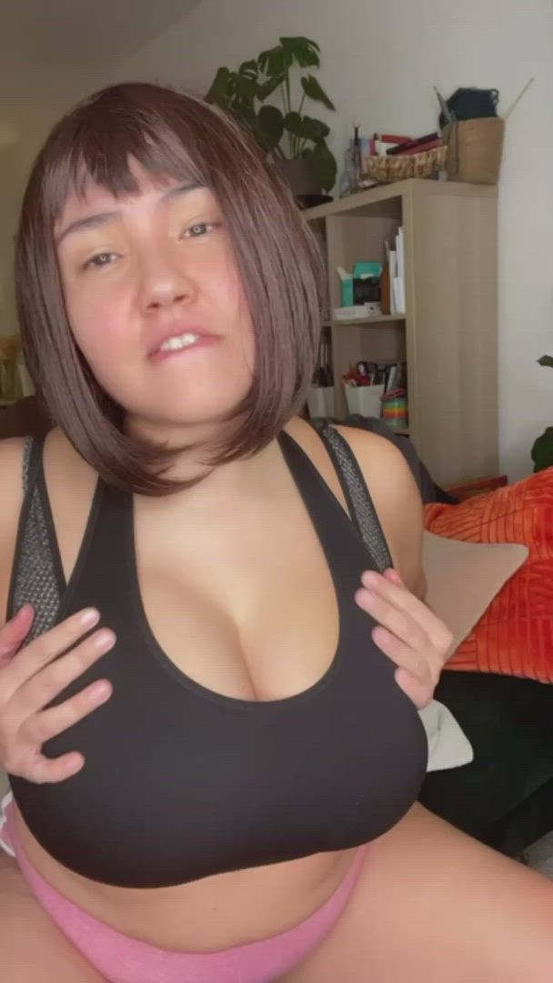 Asian porn video with onlyfans model Lolateenwaifu <strong>@lolateen2003</strong>