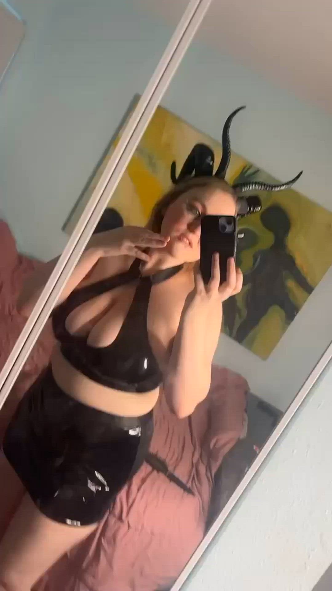Big Tits porn video with onlyfans model lotsaboobs99 <strong>@kinkycorazon</strong>